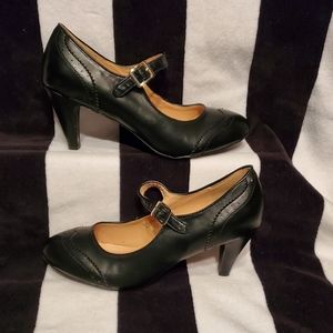 J Adams Kym Black Round Toe Oxford Heels